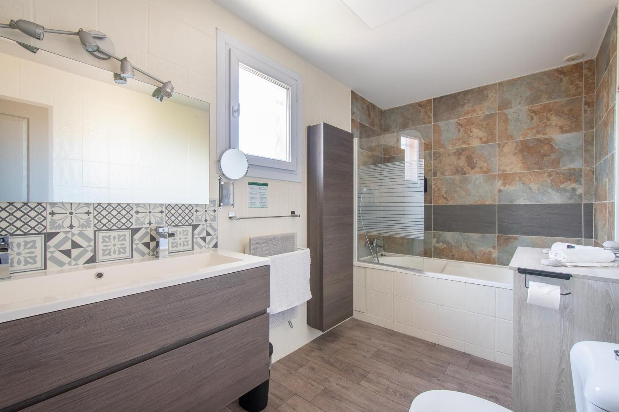 Guesthouse La Costiere - Logements Independants - Espace Piscine Jacuzzi Lunel  Exterior photo